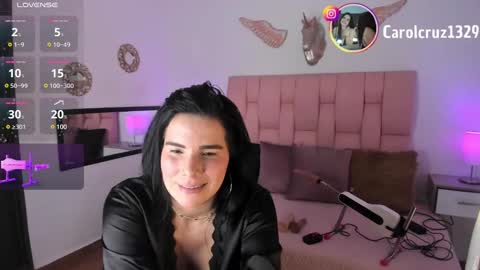 Carol  Cruz online show from February 22, 11:35 pm