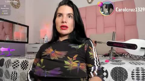 Carol  Cruz online show from February 13, 11:37 pm
