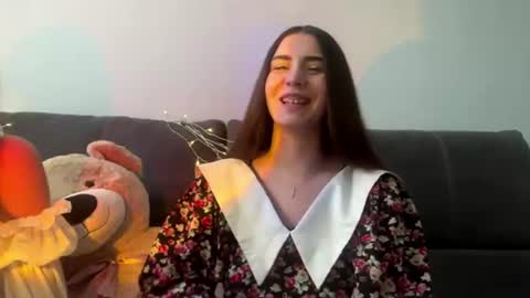 LinaLisa online show from August 5, 2:03 pm