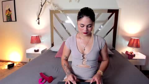 carolina_torres25 online show from April 17, 2:19 pm