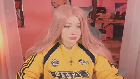 Mira online show from April 3, 7:15 am