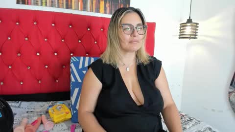 Carolina online show from September 14, 4:30 pm