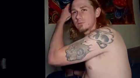 carolinajuggalo17 online show from April 17, 2:47 am