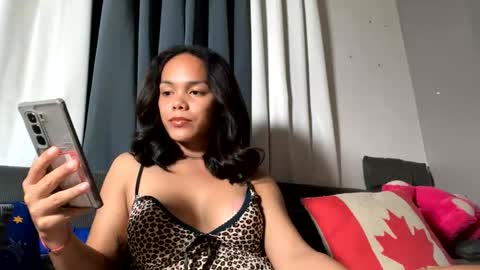 caroline_east online show from March 16, 3:16 pm