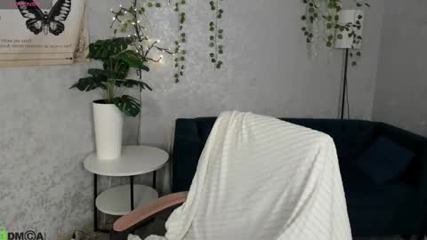 CarolineRichter online show from March 6, 2:54 am