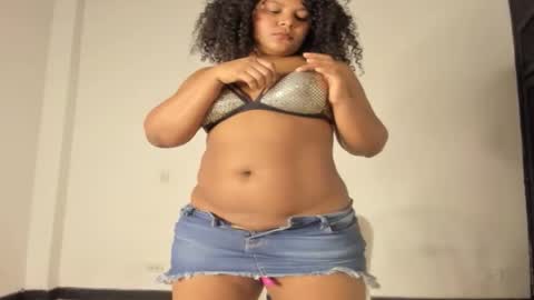 Caro online show from February 17, 1:04 am