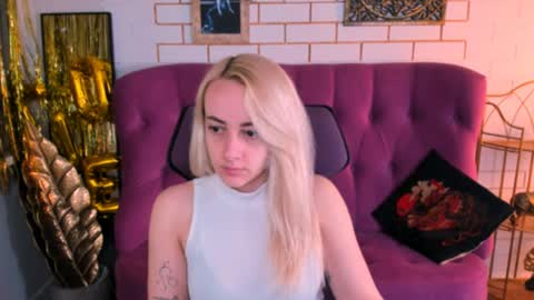 Carol online show from April 4, 1:07 pm