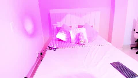 Caro Gmez  online show from February 4, 4:38 am