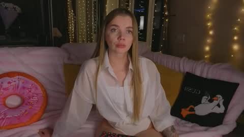 carriebradshawww online show from March 15, 8:01 pm