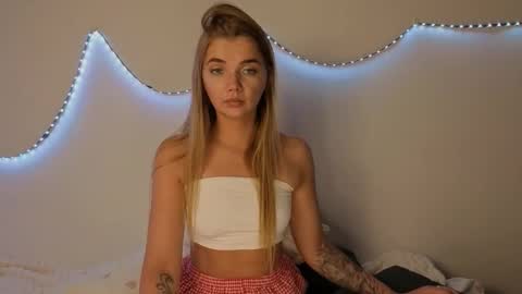 carriebradshawww online show from September 13, 8:55 pm