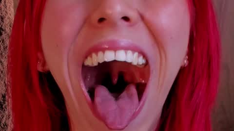 Casandra  online show from March 5, 3:51 pm