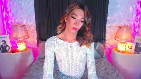 casandrawilson online show from December 16, 9:14 am