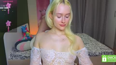 My name is Casey... Nice to meet you  I will be happy to have funthumbs up please its important online show from February 7, 7:11 am