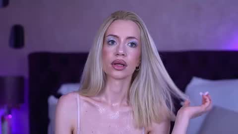 caseyposh online show from June 5, 6:02 pm