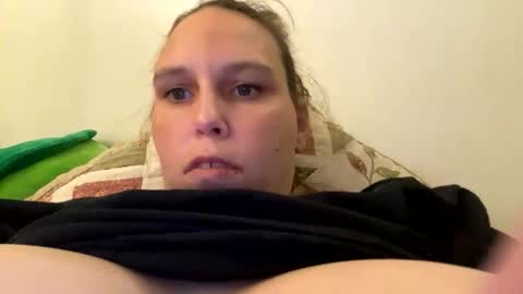 Cash Couple online show from September 12, 10:01 pm