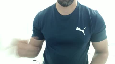 cashmastermuscle77 online show from November 25, 10:36 am