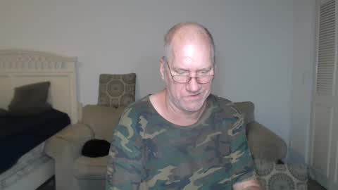 Snapshot of casinocam chatting on February 18, 9:31 pm CasinoCam online show from February 18, 9:31 pm