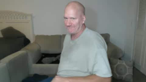 Snapshot of casinocam chatting on March 8, 1:39 am CasinoCam online show from March 8, 1:39 am