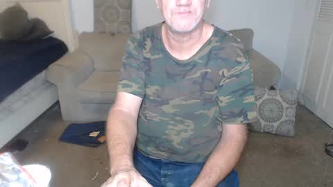 Snapshot of casinocam chatting on February 18, 12:06 pm CasinoCam online show from February 18, 12:06 pm