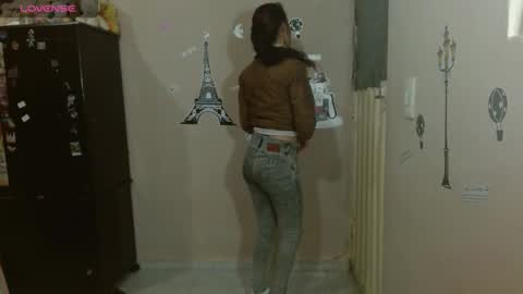   online show from December 1, 6:50 pm