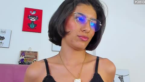 Snapshot of casseydagger chatting on December 4, 7:22 am CASSEY online show from December 4, 7:22 am