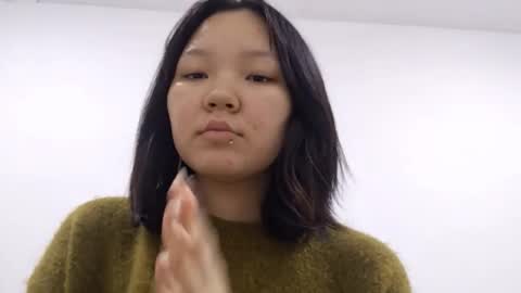 Mia online show from December 1, 12:25 pm