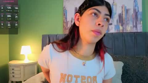 cassie_bloom online show from April 16, 4:23 am