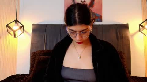 cassie_bloom online show from December 1, 8:51 pm