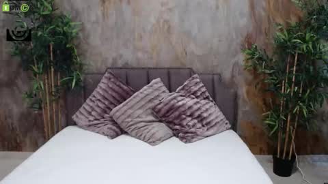 Cassie Marks  online show from February 13, 10:18 am