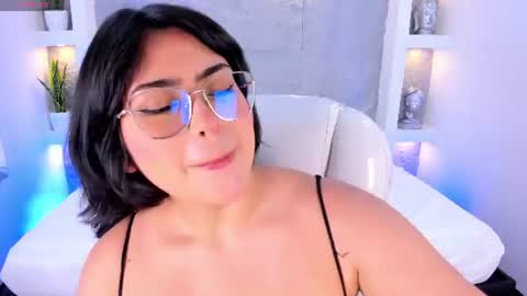 Cassie  online show from July 4, 4:05 am