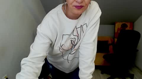 CassieJonas online show from February 25, 11:21 am