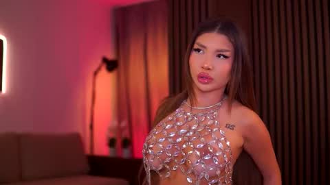 Snapshot of cassyelips chatting on October 2, 8:18 pm Cassye online show from October 2, 8:18 pm