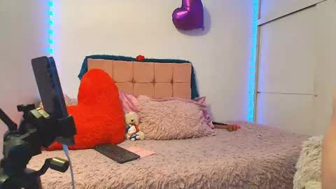 cat_nasty online show from May 9, 11:00 pm