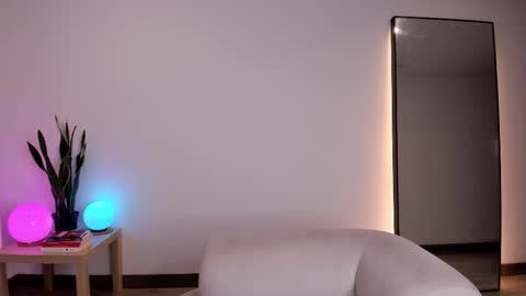 cata_n_cami online show from January 15, 11:46 pm