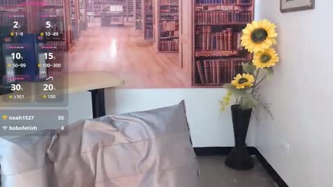 Queen Catalella online show from November 1, 4:00 am