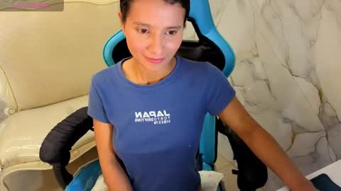 cataleya23_a online show from June 3, 8:25 pm
