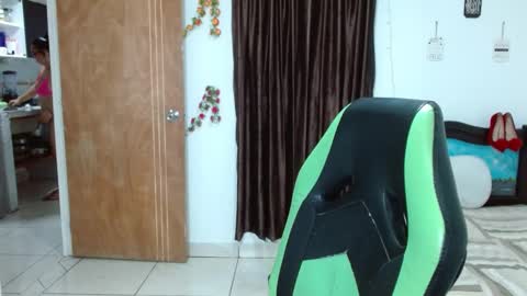 isabel online show from February 19, 8:12 am