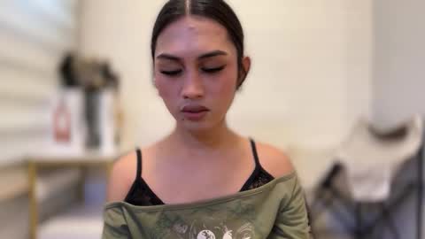 catalina2605 online show from November 12, 11:07 pm