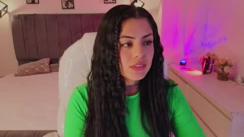 Catalina online show from November 15, 4:03 am