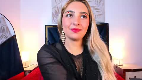 catalina_osorio online show from July 15, 12:10 pm