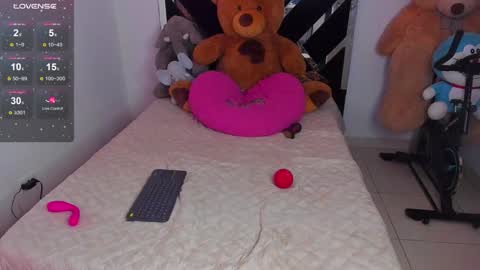 Catalina  online show from February 7, 1:58 am