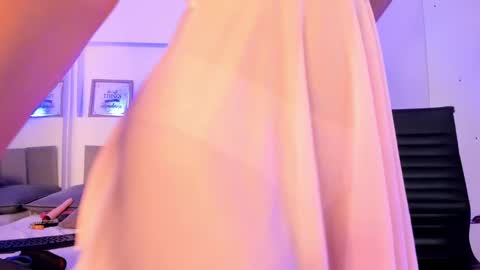 Catalina online show from February 28, 5:48 pm