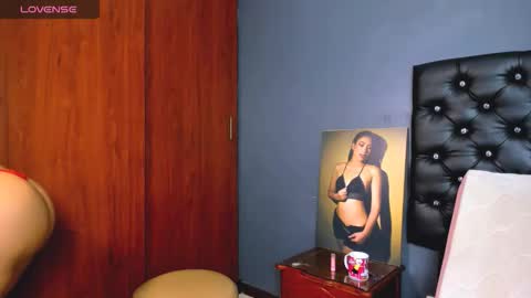 Catalina online show from October 16, 5:01 pm