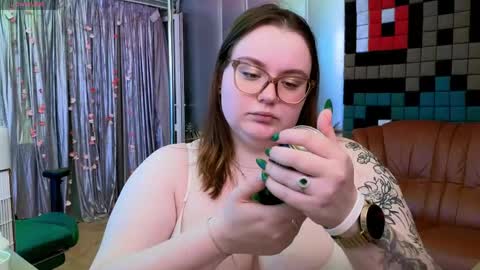 catherineclaire online show from May 30, 6:06 pm