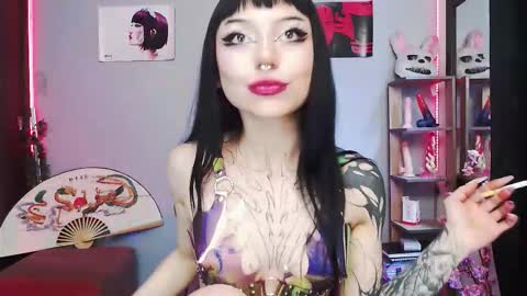 Cati help me reach my goal of 100 thumbs up again 3 online show from November 23, 5:11 pm