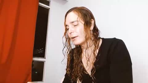 Snapshot of catnessa_ chatting on September 22, 1:10 am Catalina Restrepo online show from September 22, 1:10 am