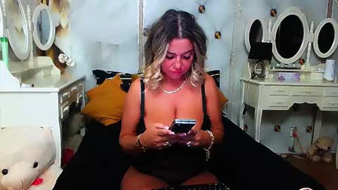 lauren online show from October 7, 5:03 am