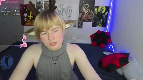 cattie_w_ online show from December 20, 2:07 am