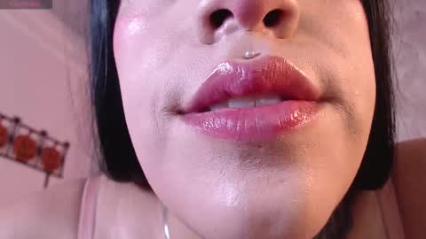 Snapshot of cattleya_jensen chatting on October 20, 1:38 pm Cattleya online show from October 20, 1:38 pm