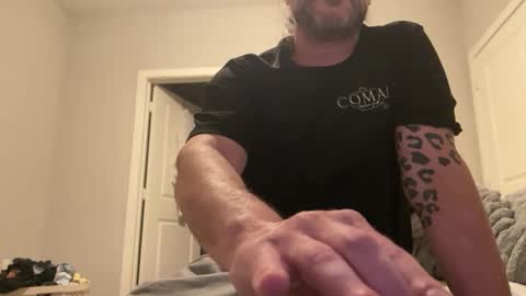 caucasian_caramel online show from September 30, 12:10 am